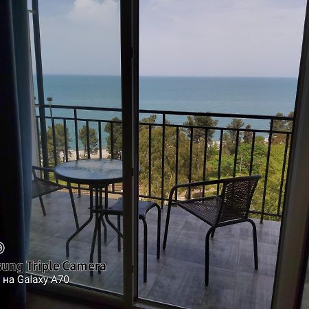 2-Х Комнатная Квартира На Берегу Моря Колхида Batumi Exterior photo