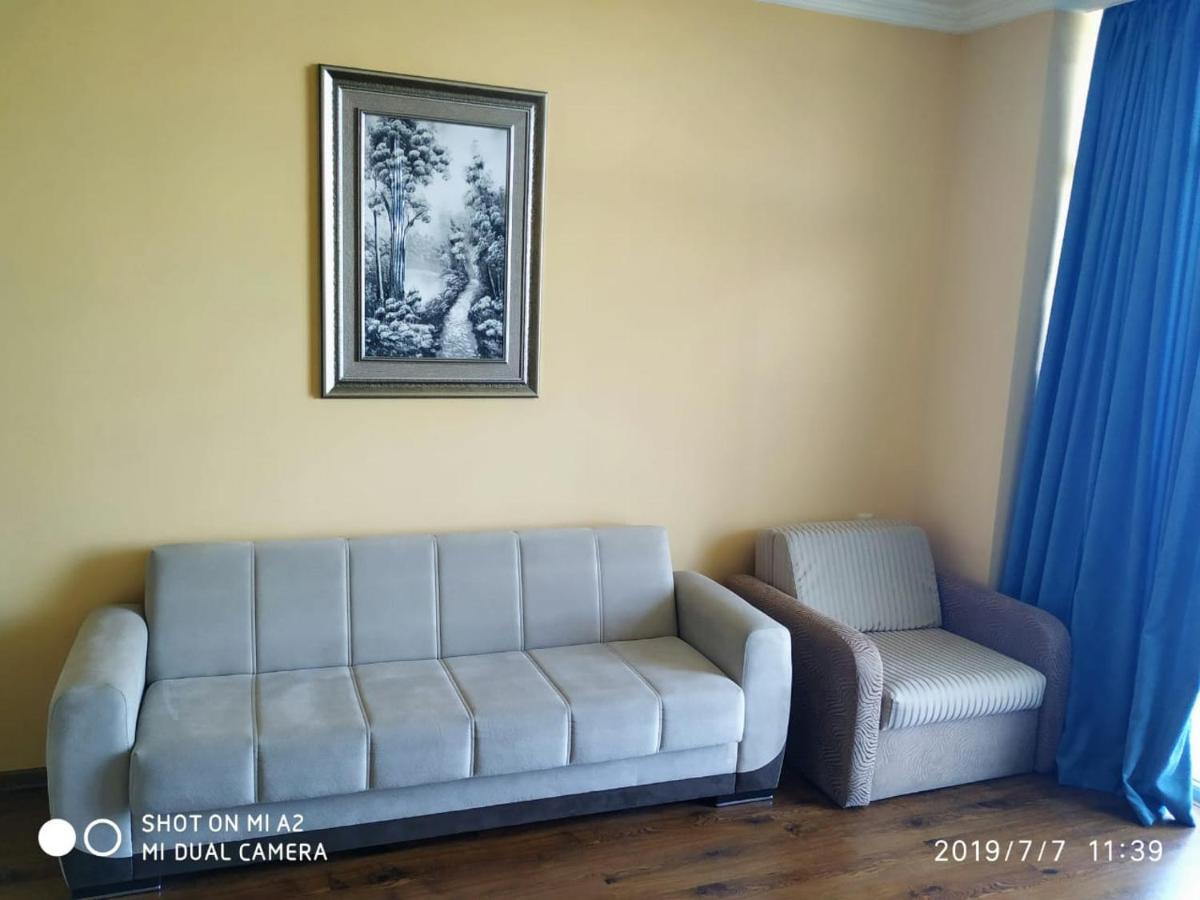 2-Х Комнатная Квартира На Берегу Моря Колхида Batumi Exterior photo
